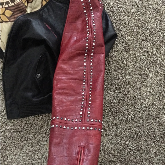 Men’s Al Wissam Leather Jacket - Picture 5 of 6